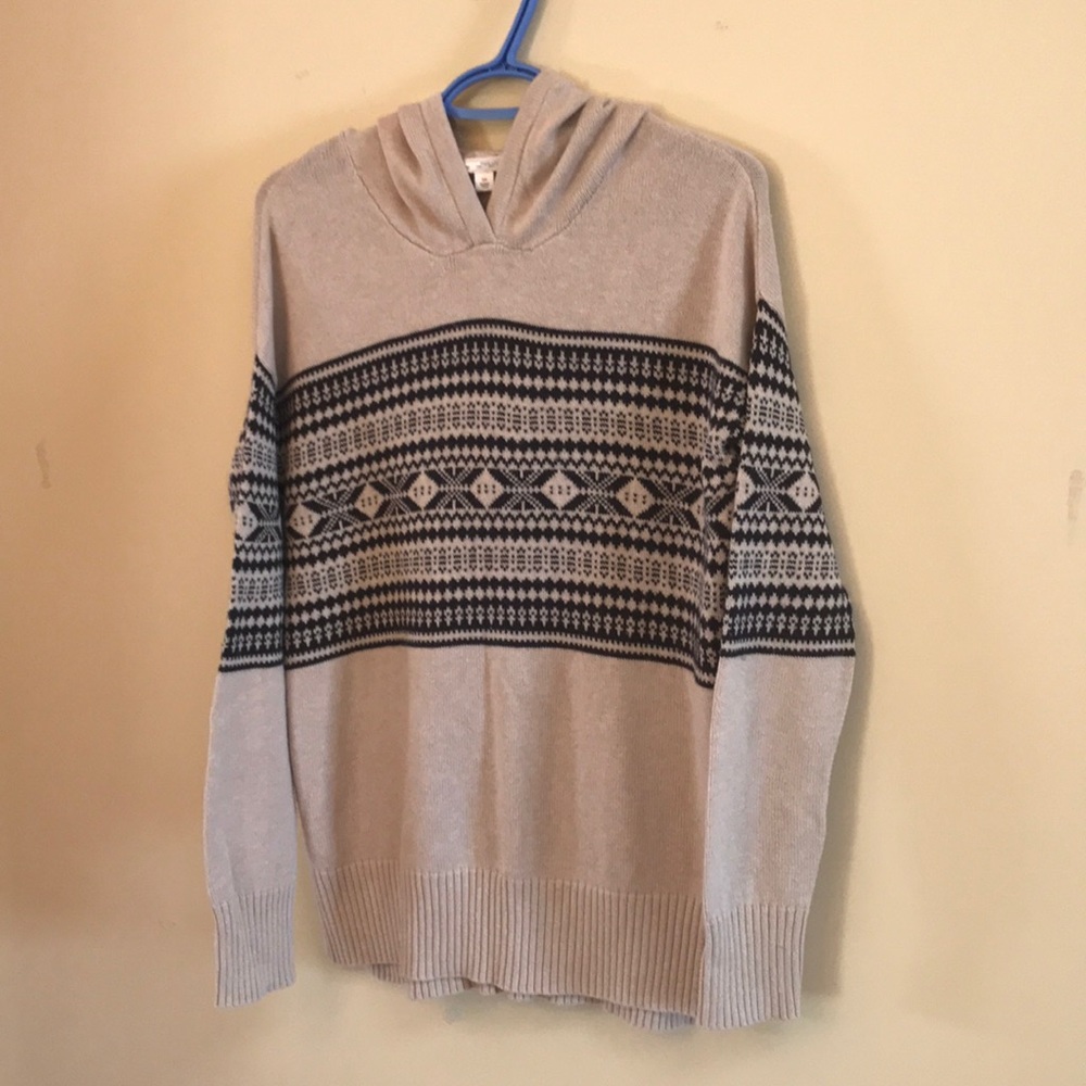 Gap Pull over sweater with hoodie
